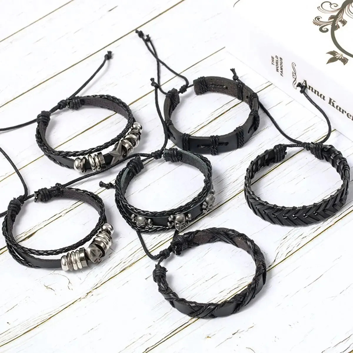 Lot de bracelets punk tête de mort