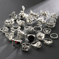 Lot de 24 bagues gothiques